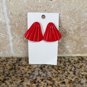 Vintage Style Red Shell Acrylic Earrings